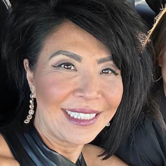 Meet your Posher, Dawn - Picture 1 of 1